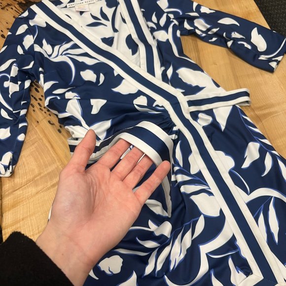 Gretchen Scott Signature Printed Blue and White Sweetheart Bow Dress - Picture 3 of 3